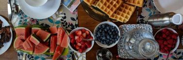 food table setting